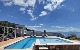 Alexena Apartments