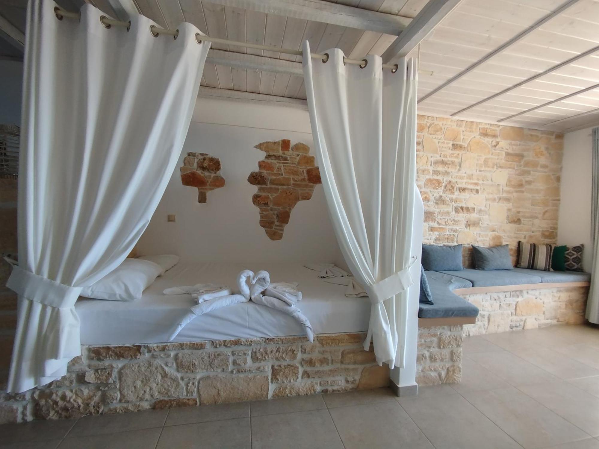 Alexena Apartments Agia Galini Buitenkant foto